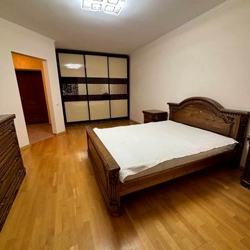 Потічна вул., 1д