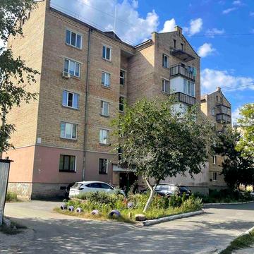 Комфортна 3к в центрі Гостомеля біля школи, 20 хвилин до метро. Без %