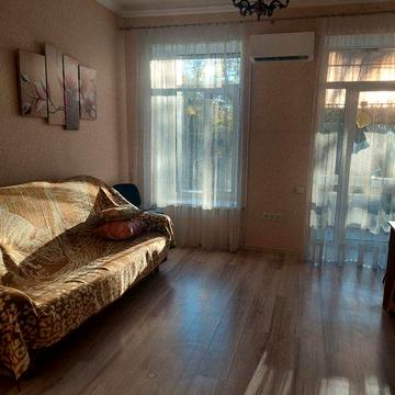 Сдам однокомнатную Центр