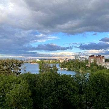 Квартира в оренду Івано-Франківськ , видова на Озеро.