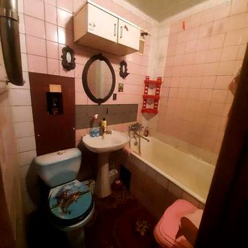 Продам 2 ком квартиру р- н музея на 3 этаже