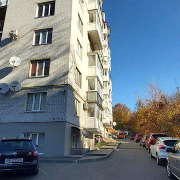 Глибока вул., 25
