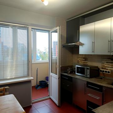 Автозаводська вул., 77