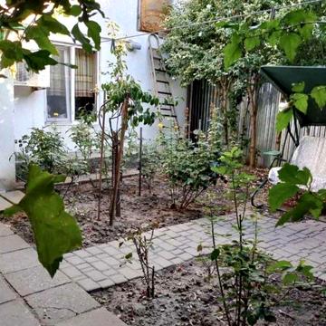 Юхима Геллера вул. (Жовтневої Революції), 35