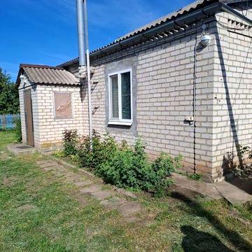 Продам будинок смт Новомиколаівка,не оренда.