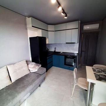 Довгострокова оренда шикарної квартири з видом на море