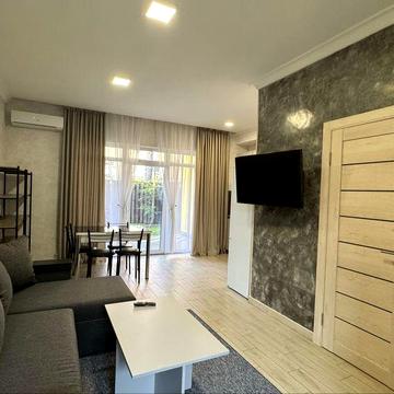 Оренда якісного таунхауса в оточенні сосен