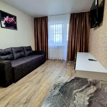 Пархоменка вул., 2