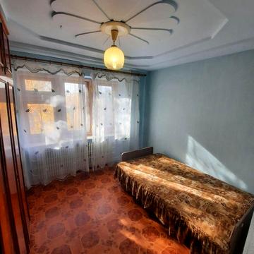 Гарібальді вул., 4