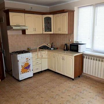 Довгострокова оренда 2к Квартира Бачинського вулиця