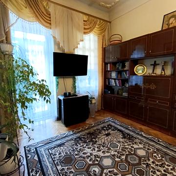 Личаківська вул. (), 63