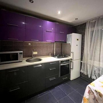 Продам 2х комнатную квартиру на Красном Камне