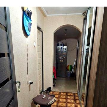 Продаеться 2-х ком квартира смт Зарічне