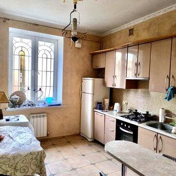 Троїцька вул., 28