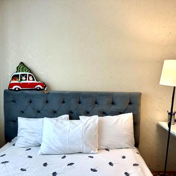 Братиславська вул., 20