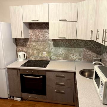 Бориса Гмирі вул., 16