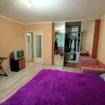 1 кімнатна квартира.Цегляний будинок.Спецпроект.ГАЗ. Балкон. Кухня 9м2