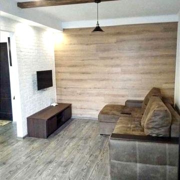 Оренда однокімнатної квартири в Олександрівському р-ні (Шкільна 16)