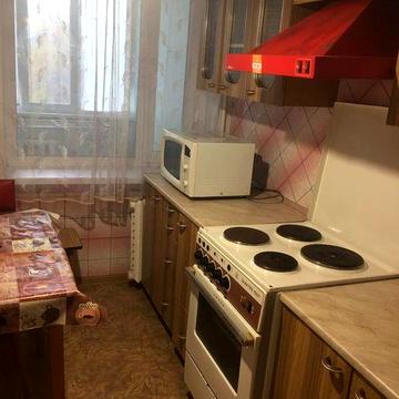 Сдам 1ком квартиру на Набережной.5000грн