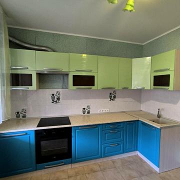 Небесної Сотні просп. (Маршала Жукова), 3А/1