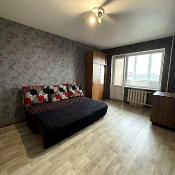 Сдам на долгосрочно 1-комн.квартиру Парковая / Слободка