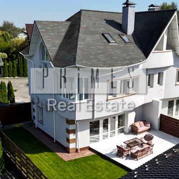 Приозерна вул.