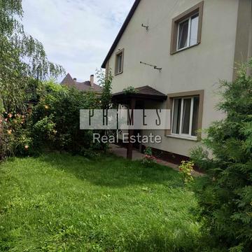 Героїв України вул.