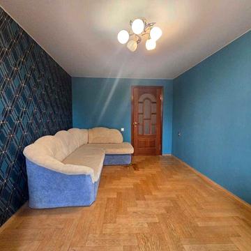 Здається світла 2-кімнатна квартира на Русанівці вул. Ентузіастів 21/1