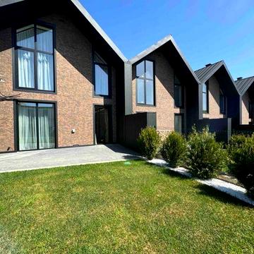 Продаж котеджу з ремонтом