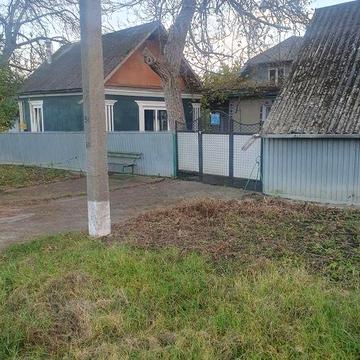 Приватний будинок на Довжку,10 соток землі