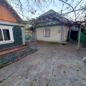 Приватний будинок на Довжку,10 соток землі