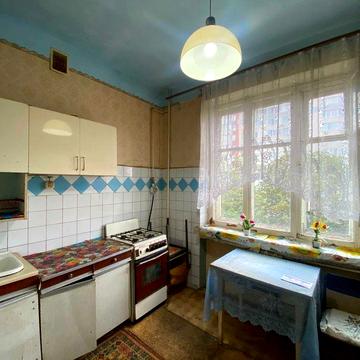 Продаж 1к квартири. Сталінка. вул.Ю.Здановської,75, Голосіїв, Теремки
