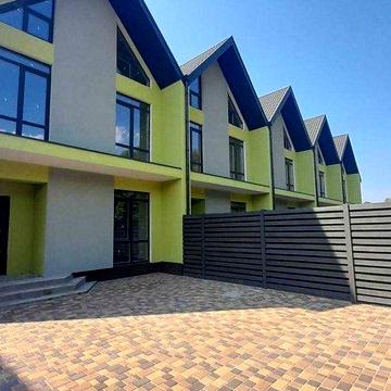 Продаж таунхауса 100м2 в  тг Білогородська, 2 км від села Стоянка.