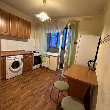 Оболонський просп., 9