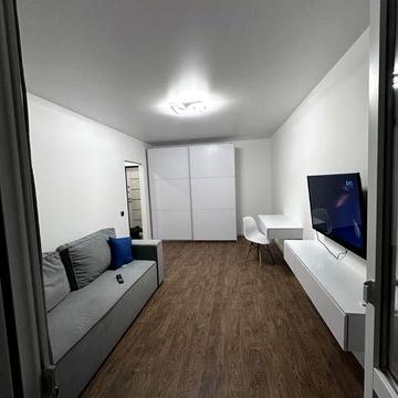 Здам 1-к  сучасну студію на ювілейній