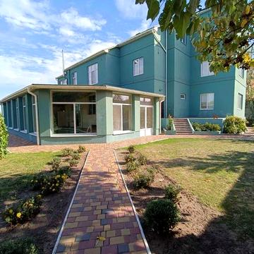 Сдам 4-этажный дом с видом на Днепр Соборный район ж/м Победа-6