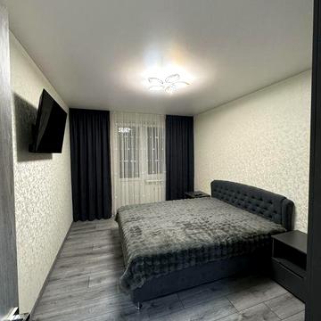 Сдам классную двухкомнатную квартиру возле Панни Пицца , первая сдача!