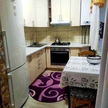 Оренда 2-кімнатної квартири в місті Узин.
Здається затишна 2-кімнатна