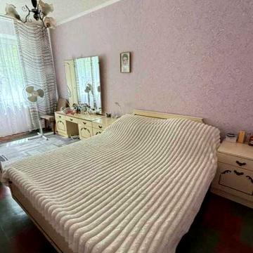 Продам 2-к квартиру Левый берег, ул. Б. Хмельницкого / Косиора, 2/5