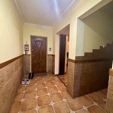 Продаж 3к Квартира Головна вулиця