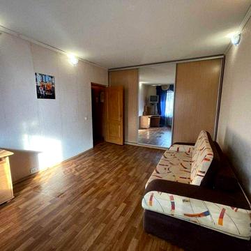 Оренда 1к, Дніпровський район, вул. Райдужна 69, метро Дарниця