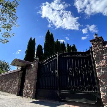 Будинок з новим ремонтом Станишівка