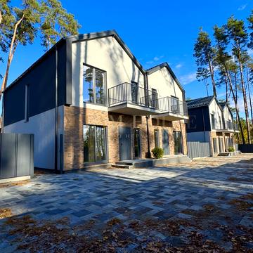 Сімї Красовських, 16