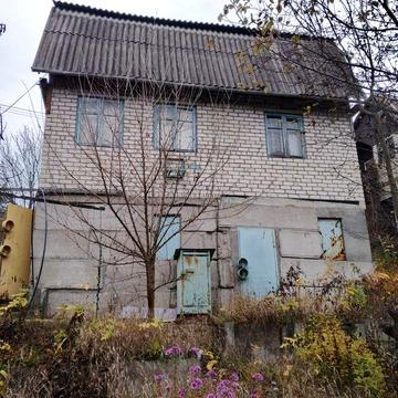 Продаю добротный 3 этажный дом возле Мерефы