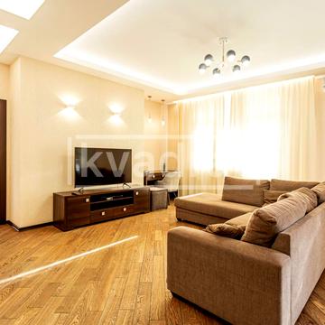 Старонаводницька вул., 6-Б