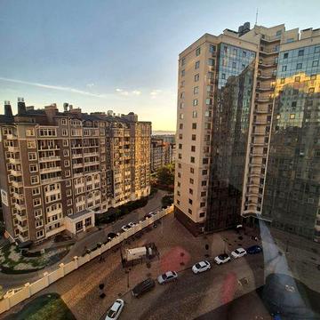 Продаж 3-кімнатної квартири, Кадорр ЖК Кадорр