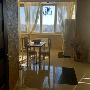 Харківська вул., 4