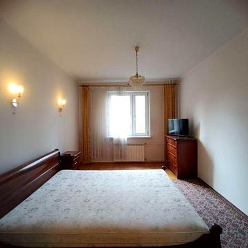 Здам 2-кімнатну на Виноградарі, вул. В.Порика, 7ап