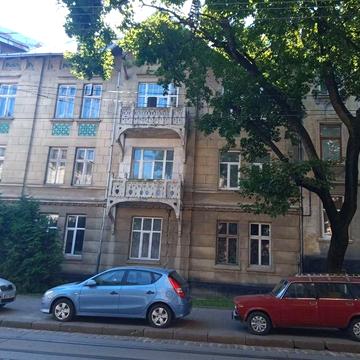 Трикімнатна квартира на ЧУПРИНКИ