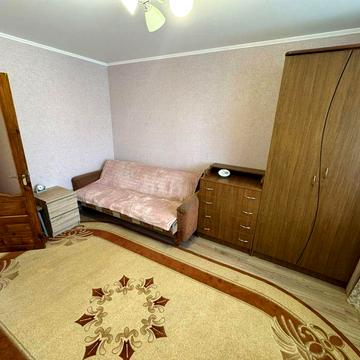 Здам 2-кімнатну квартиру на Вишенці. Район 34/35 школи.